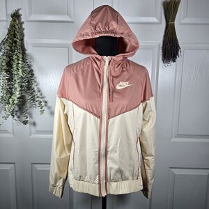 Nike Sportswear Windrunner Jacket Guava Ice Pink Two Tone Hooded Medium